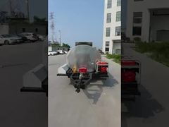 Działający na przyczepie dystrybutor asfaltu